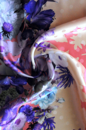 Шелк натуральный AMORE MIO коралл