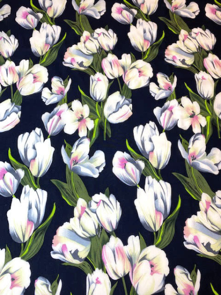 Штапель ТЮЛЬПАНЫ на темно - синем