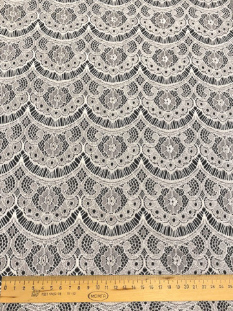 Кружевное полотно "Легкий бриз" молочный ткань