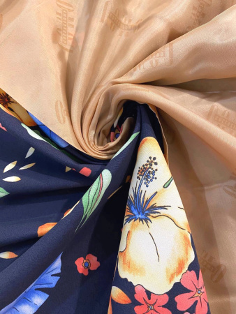 Плащевка ЦВЕТЫ на темно-синем фоне