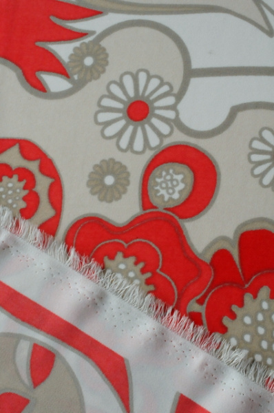 Креп плательно-блузочный ТЮЛЬПАНЫ Бежево-коралловые 2