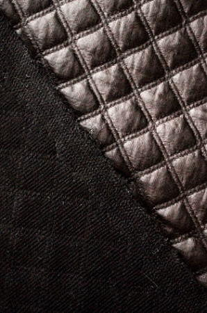 КОЖА искусственная СТЕЖКА КУБИКИ темный шоколад