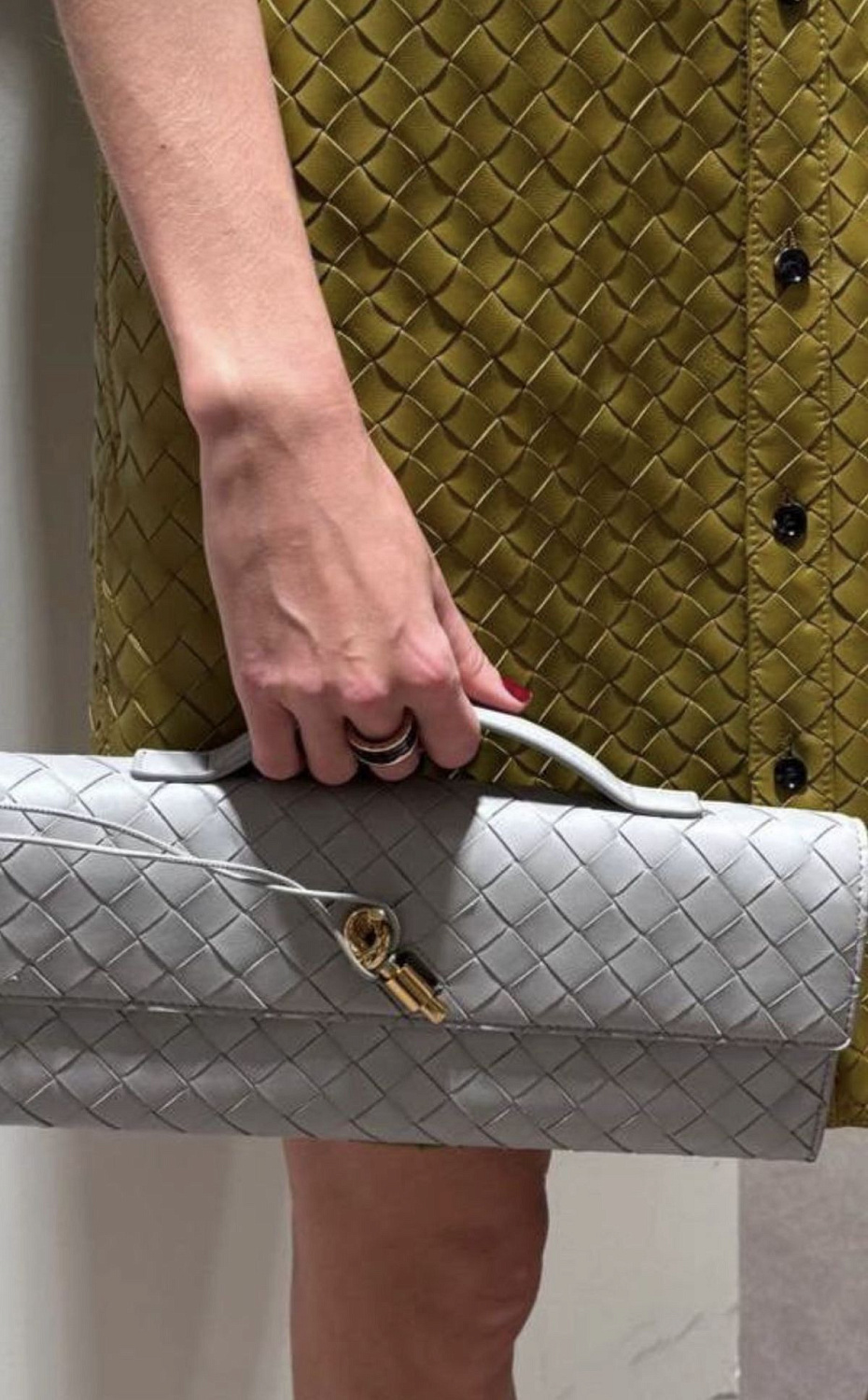 Визуальный код бренда Bottega Veneta 