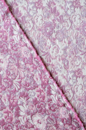 Жаккард Россыпь мелких цветов - малина 3