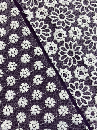 Кружевное полотно МЕЛКИЕ ЦВЕТОЧКИ белый ткань