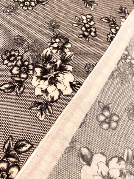 Трикотаж ЦВЕТЫ НА КРУЖЕВЕ полотно