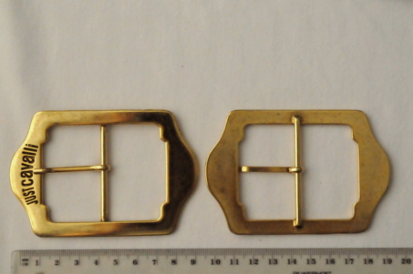 Украшение Декоративное УД-0026 Пряжка для одежды Большая золотистая 2