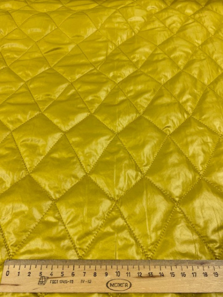 Стежка курточная "Ромбы" горчица