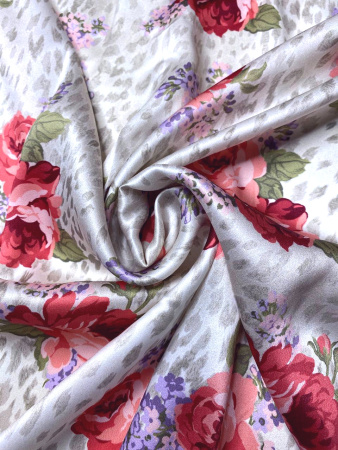 Шелк натуральный РОЗЫ НА ЛЕОПАРДЕ