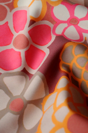 Креп плательно - костюмный Мишель розово - бордовый 3