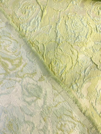 Жаккард "Объемные розы" фисташковый ткань