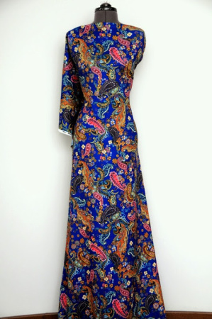 Трикотаж водолаз ЯРКИЙ ПЕЙСЛИ синий 6