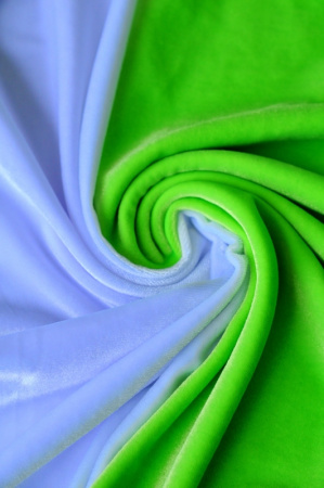 велюр зеленое яблоко 2