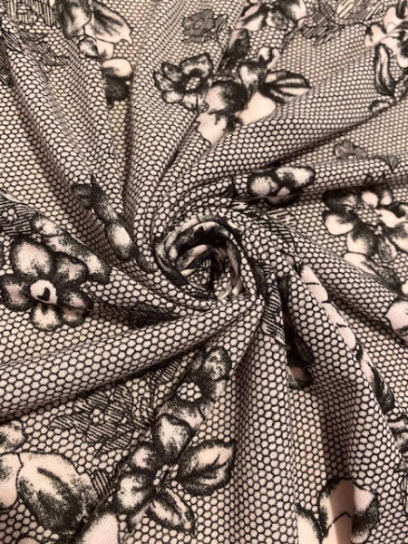 Трикотаж ЦВЕТЫ НА КРУЖЕВЕ полотно