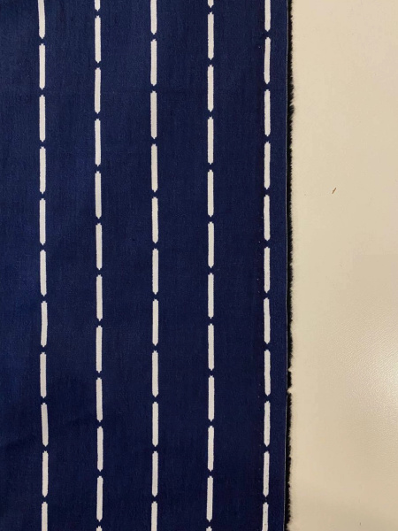 Хлопок ЛИНИИ ПУНКТИРНЫЕ на синем