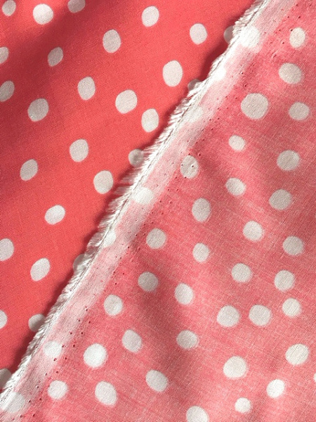 Вискоза ГОРОШКИ МОЛОЧНЫЕ на коралловом