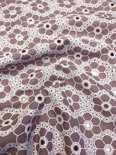 Хлопок плательно - костюмный С ПЕРФОРАЦИЕЙ