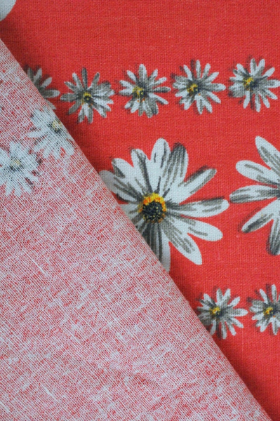 Лен РОМАШКИ фон алый