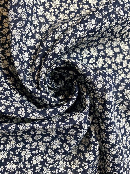 Штапель МЕЛКИЕ ЦВЕТОЧКИ фон черный