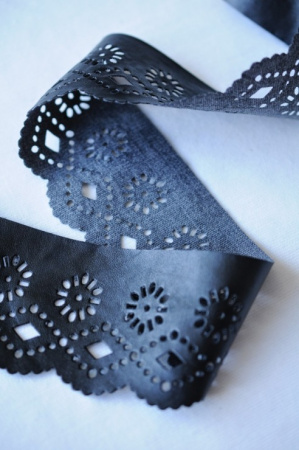 Кружево из искусственной кожи  КД-0002 3