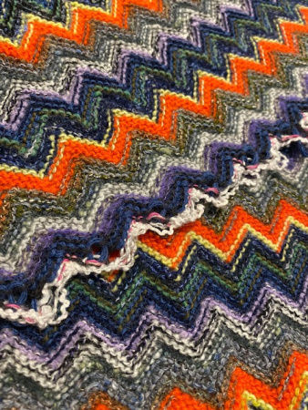 Трикотаж МИССОНИ ЗИМНИЙ оранжевый полотно