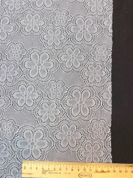 Гипюр с узором "Цветочки" ткань