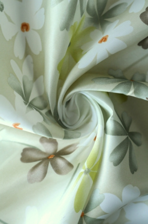 Подкладочная тафта Цветочная поляна 3