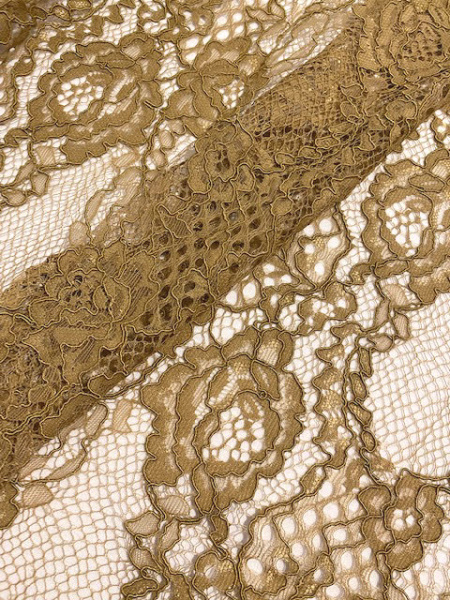 Кружевное полотно "Французские узоры" песочно - горчичный Кружевное полотно "Французские узоры" песочно - горчичный ткань