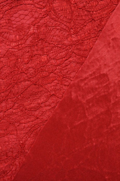 кружево на трик. сочный красный 3