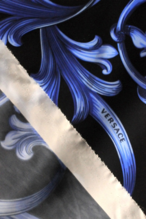 Курточная Ярко - синие завитки 4