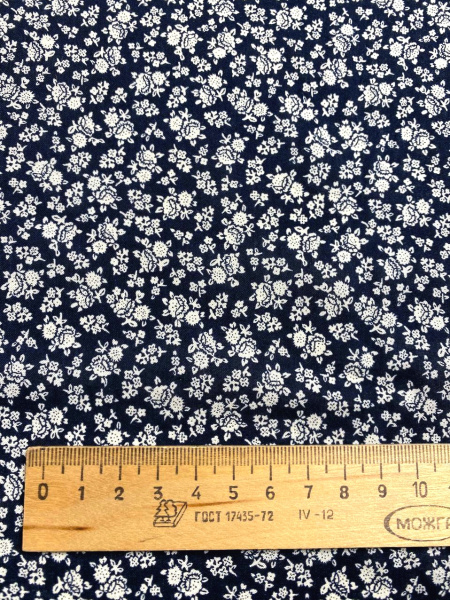 Штапель МЕЛКИЕ ЦВЕТОЧКИ фон черный