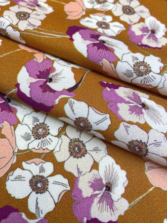 Креп ЦВЕТЫ на фоне горчицы