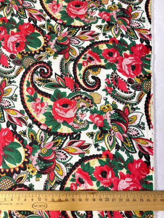 Джинс-стрейч ЦВЕТОЧНЫЙ ПЕЙСЛИ сливочный