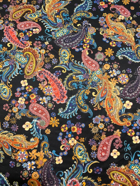 Трикотаж водолаз ЯРКИЙ ПЕЙСЛИ черный трикотажная ткань