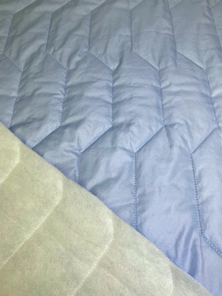 Стежка курточная "Ломаная линия" голубая