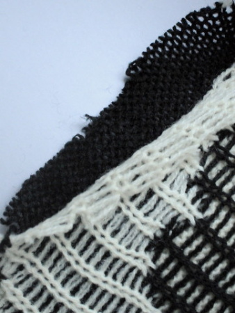 Трикотаж вязанный двухслойный Цветы в стиле Prada Черный 5