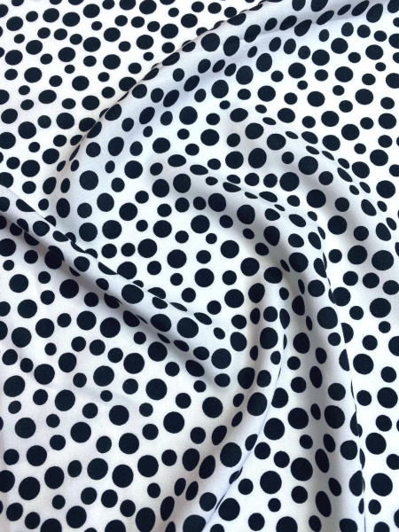 Штапель ГОРОШКИ ЧЕРНЫЕ на белом