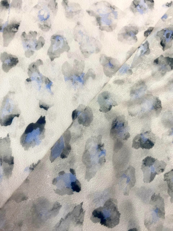 Курточная ткань ЛЕОПАРДОВЫЕ ПЯТНЫШКИ серо-голубые на сером