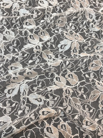 Гипюр ТЮЛЬПАНЫ ткань