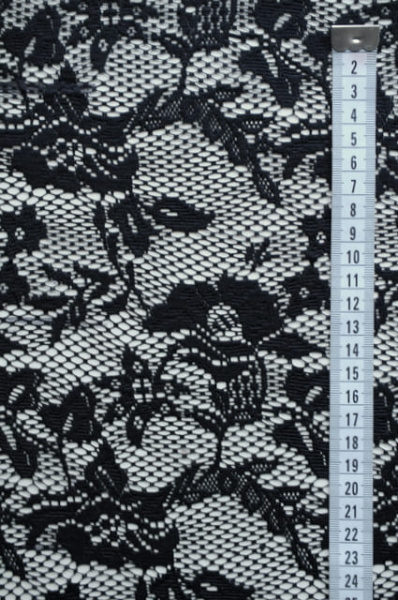 Кружевное полотно Цветы и веточки черный 2 Кружевное полотно Цветы и веточки черный 2