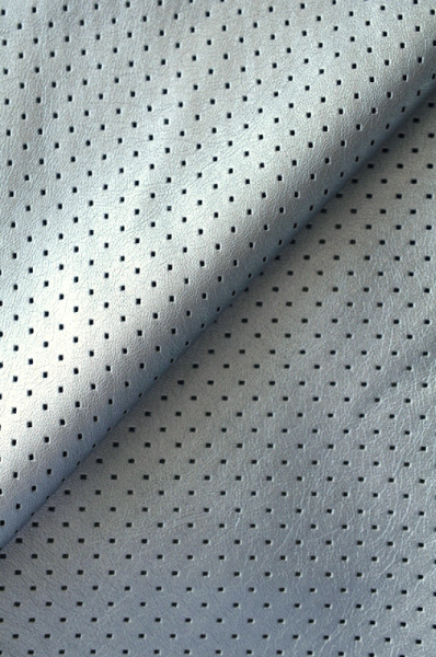 Кожа искусственная СЕРЕБРО перфорация