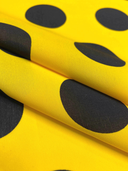 Поливискоза ГОРОШКИ ЧЕРНЫЕ на желтом
