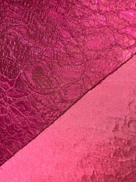 Кружево на трикотажной основе "Темная фуксия" Кружево на трикотажной основе "Темная фуксия" ткань