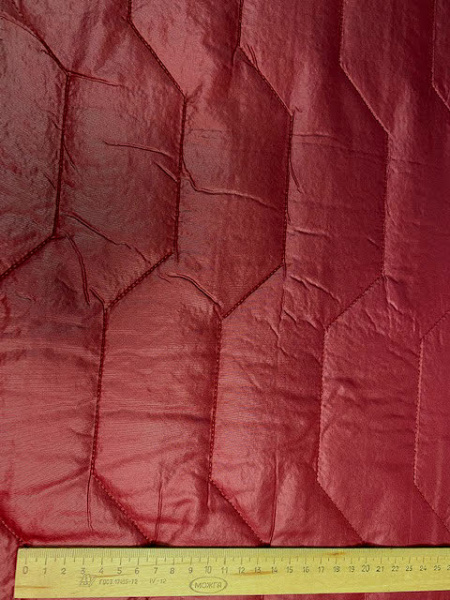 Стежка курточная "Ломаная линия" вишневая