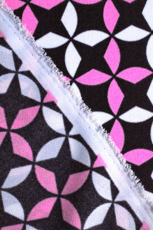 Стильный орнамент розовый 3