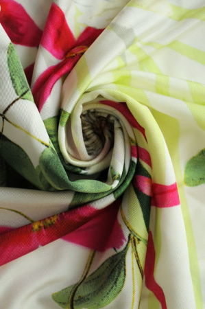 Трикотаж холодная вискоза Флора 3