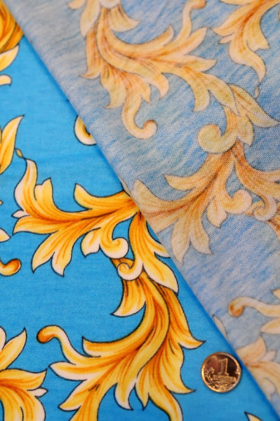 Трикотаж  ЗОЛОТЫЕ ЗАВИТКИ на голубом фоне 3